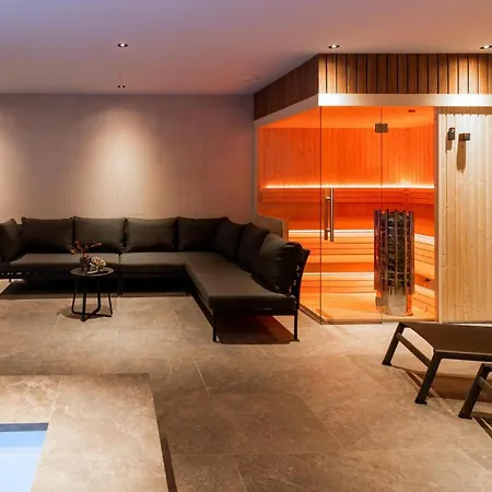 Veluwe Met Binnenzwembad & Wellness Xl | 24 Personen | Rolstoeltoegankelijk Villa *